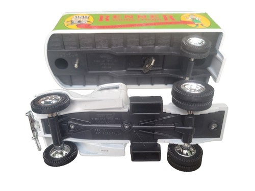 ERTL Renner Brewery 1937 Ford Semi Tractor &Trailer - Diecast Coin Bank MIB - Picture 7 of 8