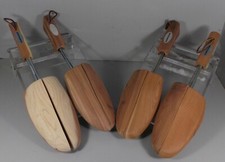 JMTREE20A TWO PAIRS OF CEDAR SHOE TREES SIZE S SMALL JOHNSTON  MURPHY