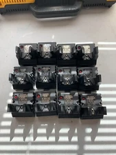 X1 Streamlight Stinger Charger Base 75100 ONLY - No Cords Ships within 48hrs