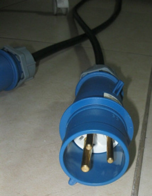 Cable 5m W/ MENNEKES TYP260 Plug AM-TOP 260 AND NAC3FC-HC 32 A cable connector.