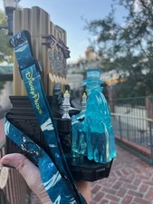 NEW 2025 DISNEYLAND HAUNTED MANSION VICTOR GEIST'S SPECTRAL SIPPER - IN HAND