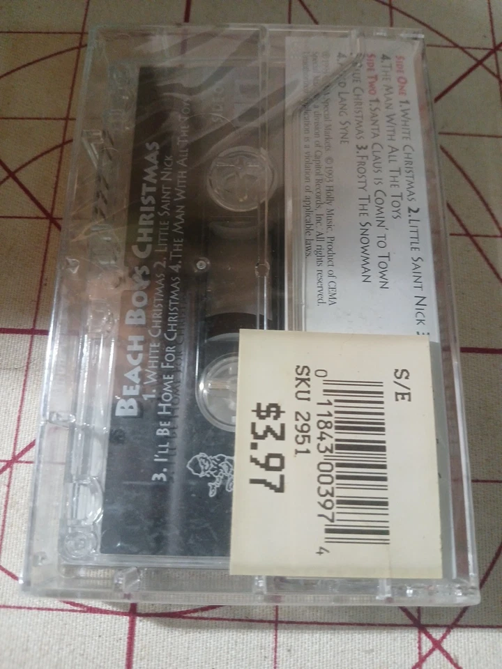 THE BEACH BOYS Cassette Tape BEACH BOYS CHRISTMAS Rock Pop Rare - Image 2 of 2