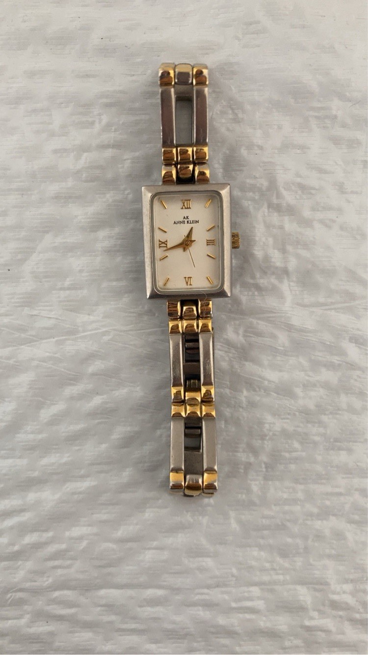 Vintage AK ANNE KLEIN Women’s Jewelry Beautiful Watch Elegance Timepiece
