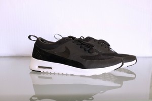 nike black leather runners