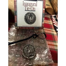 Longaberger Basket tie on round metal made in USA 1997 inaugural NEW