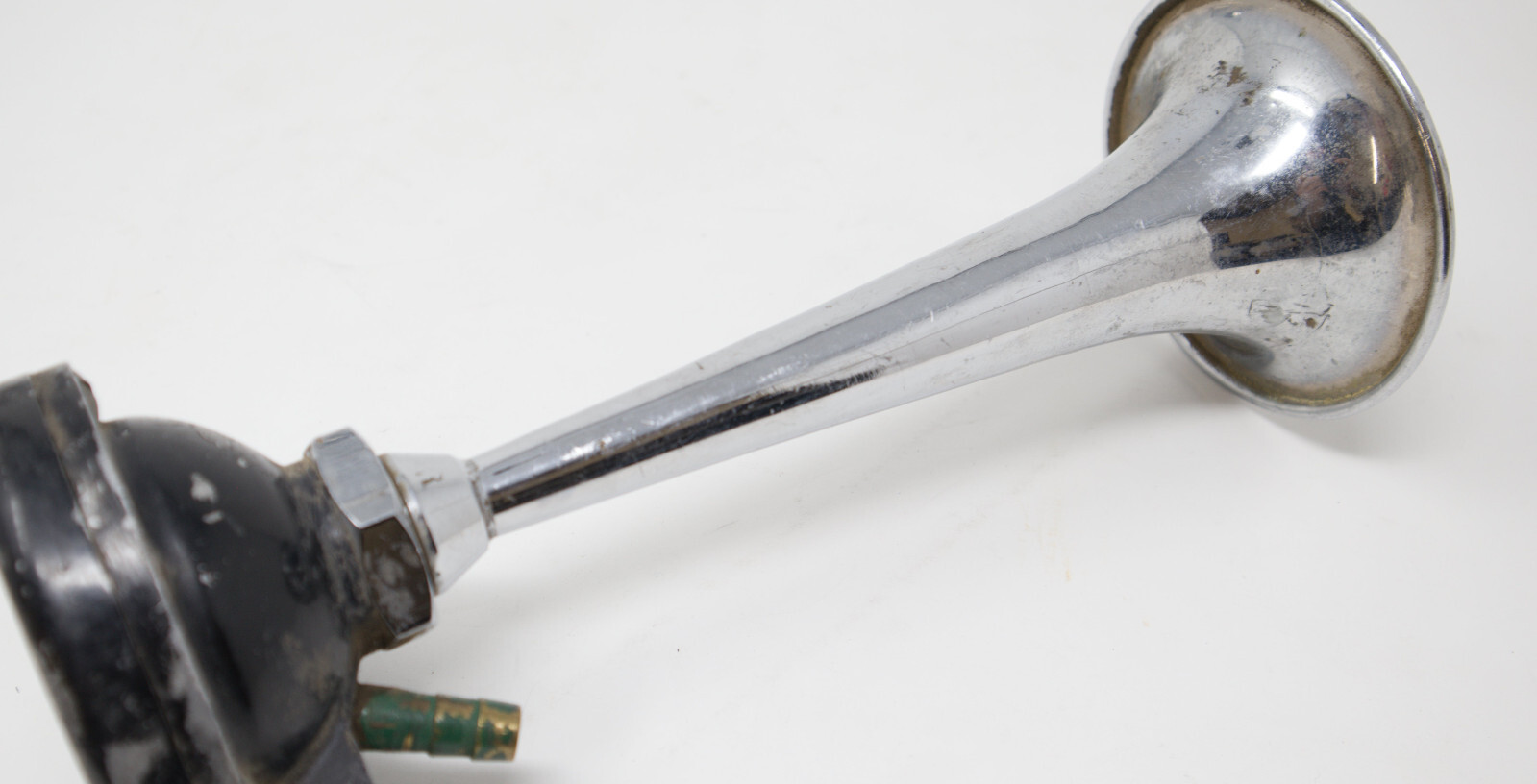 Marchal TP AV TPAV 253 vintage chrome air horn pair set Ferrari Maserati