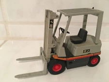 OM 170 ( = Linde brand ) Oldtimer forklift fork lift truck OLD CARS