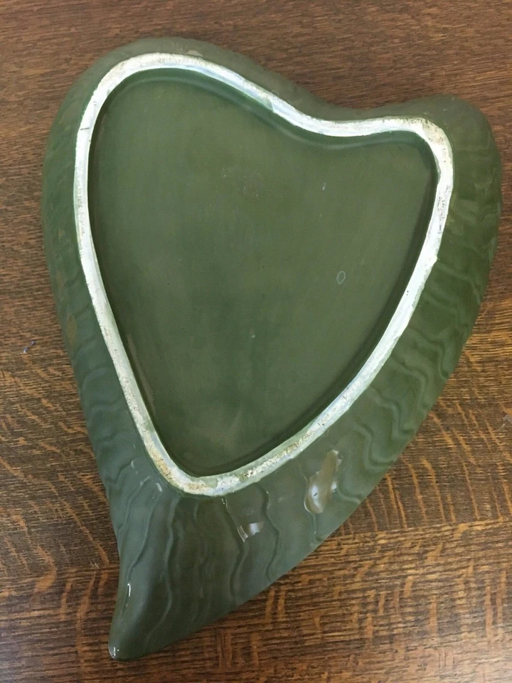 Heart Leaf Shaped Candy / Snack Dish Green Mid Century - Image 4 of 4
