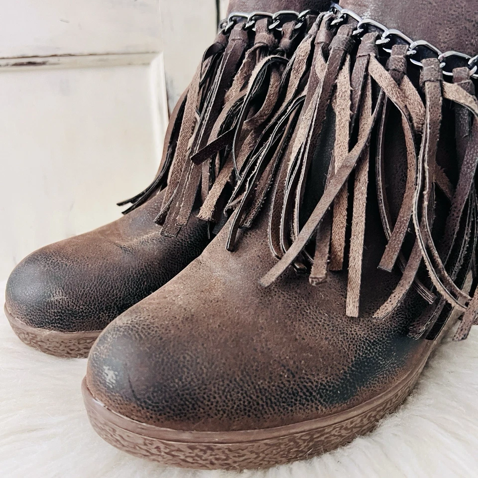 Коричневые веганские кожаные ботильоны Pierre Dumas с бахромой богемное с цепочкой на танкетке - размер 10 - Изображение 2 из 4