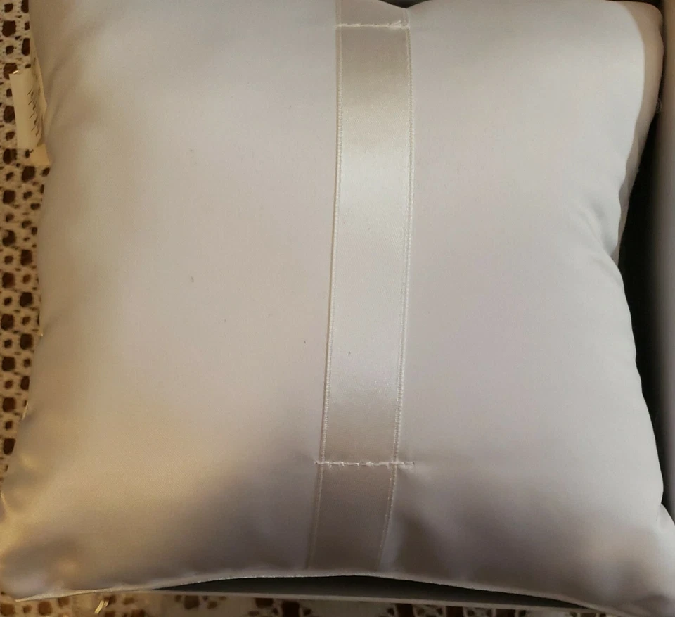 Almohada portadora de anillo de boda diseño damasco Lillian Rose almohada portadora de anillo B & W Foto 2 de 4