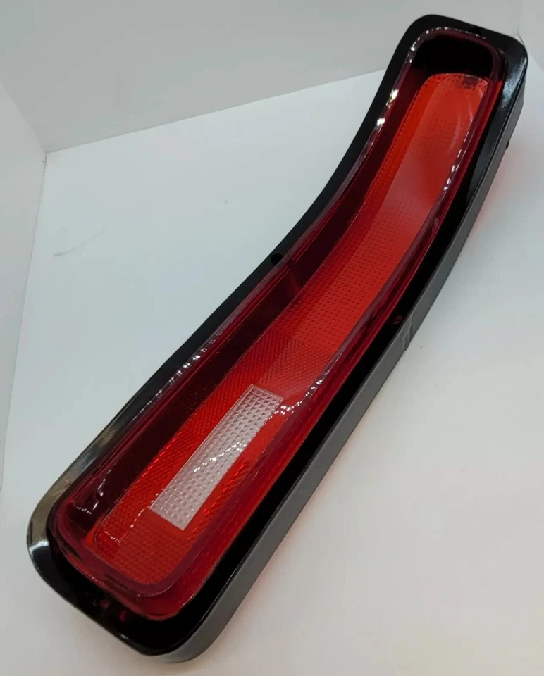 Lámpara de luz trasera izquierda Plymouth Fury I II 1970 3420857 nueva de colección Foto 3 de 4