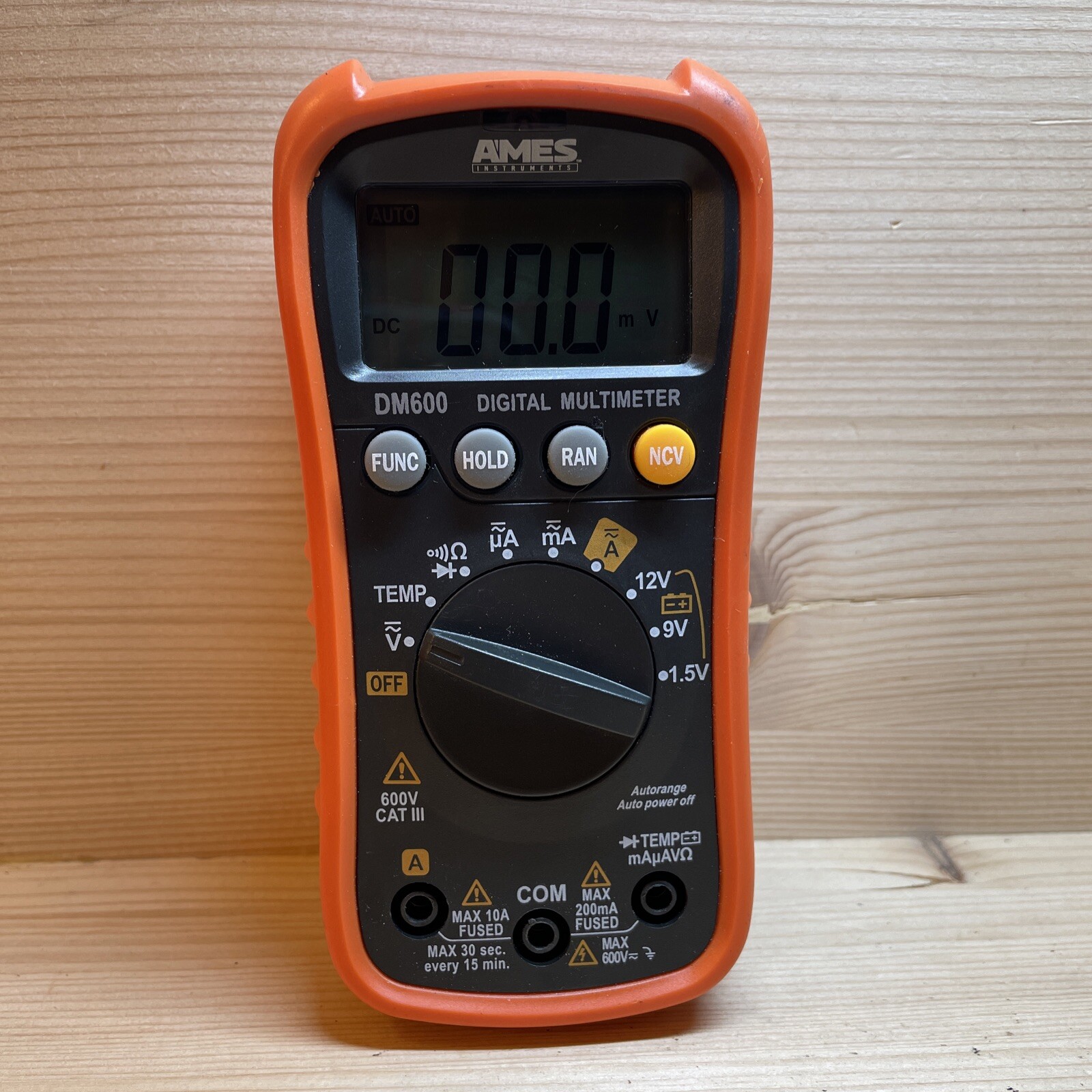 AMES INSTRUMENTS DM600 Digital Multimeter Missing Battery