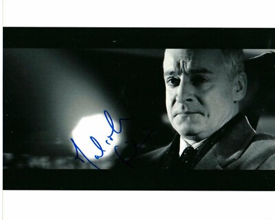 MALCOLM SINCLAIR 007 JAMES BOND AUTHENTIC AUTOGRAPH AS DRYDEN IN CASINO 10-8 COA