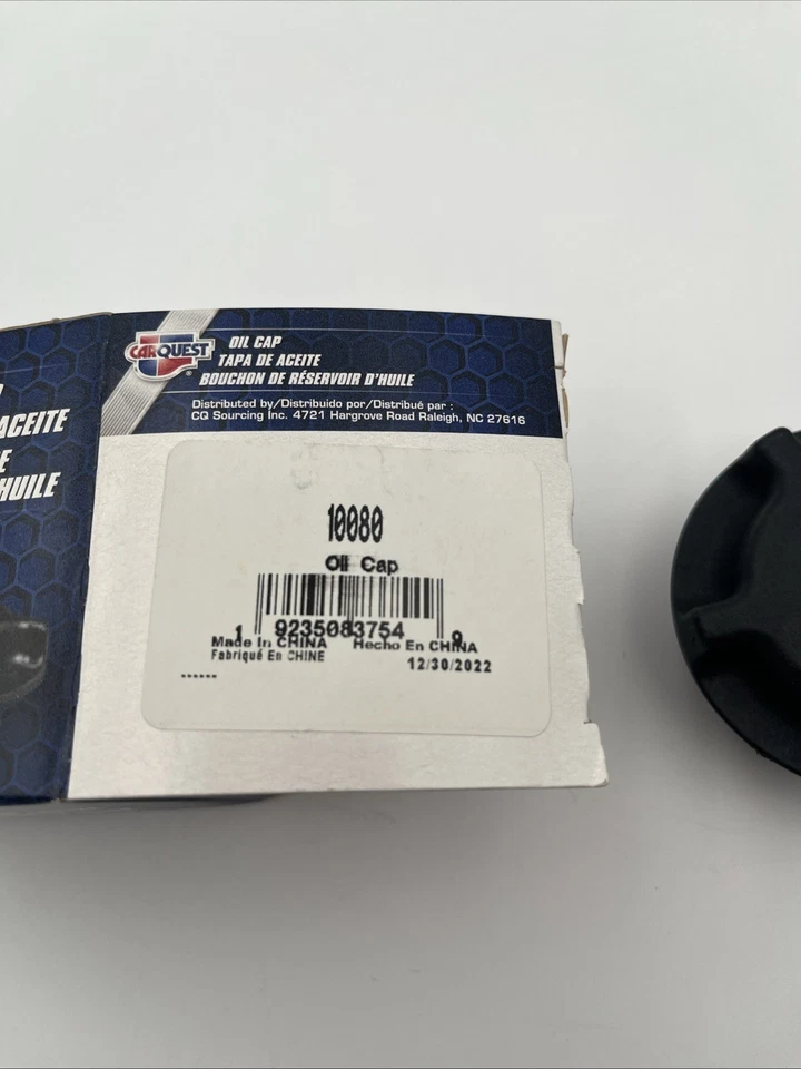 Tapa de llenado de aceite de motor CARQUEST 10080 para Toyota RAV4 10-11 3,5 L-V6 Foto 2 de 4