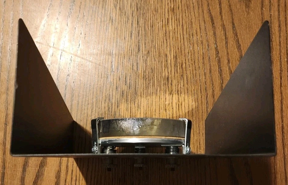 Edmund Scientific 4.25" Parabolic Precision Reflector Mirror With Mount - Image 3 of 4