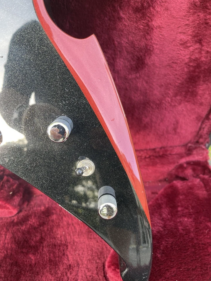 Guitarra Paul Stanley Apocalypse (Modelo Pro) Con Estuche Rígido Tono Plateado Personalizado Foto 4 de 4