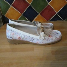 Cotton Traders ladies floral leather slip on flat shoes size 7 unworn
