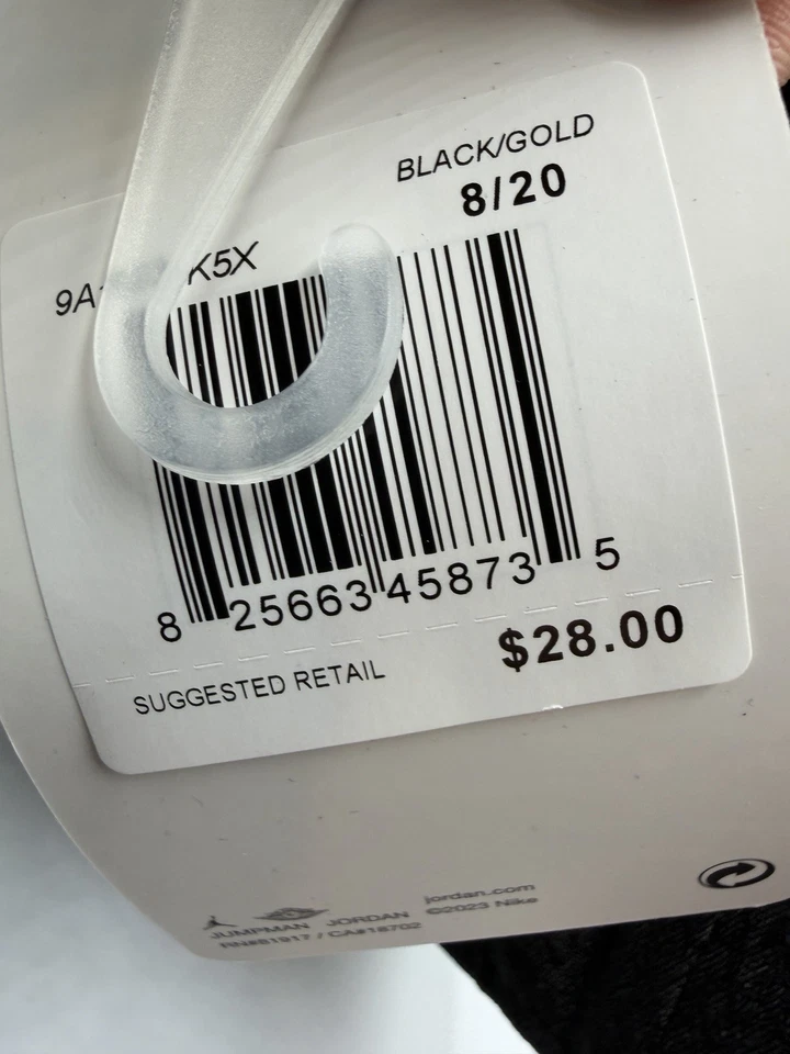 Gorra ajustable Jordan Jumpman negra juvenil para niños Foto 4 de 4