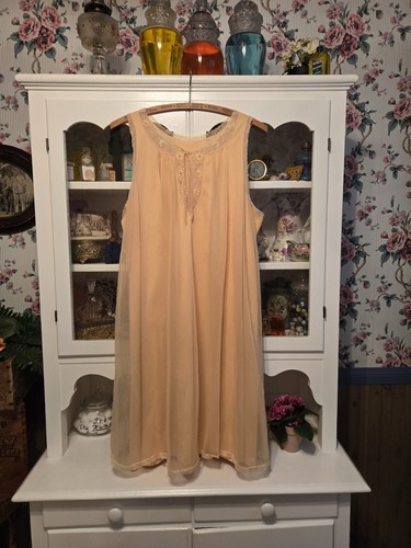 Vintage 1960s Sears Babydoll Nightgown Lace Trim  Peach Size Large