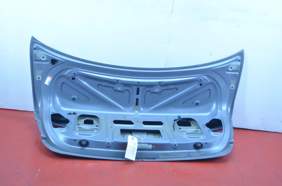 09-11 BMW E90 328i Serie 3 Tapa maletero carcasa panel gris OEM Foto 4 de 4