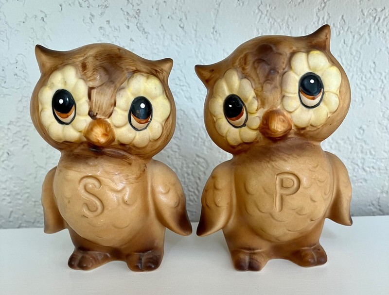 VINTAGE JOSEF ORIGINALS OWL SALT & PEPPER SHAKERS