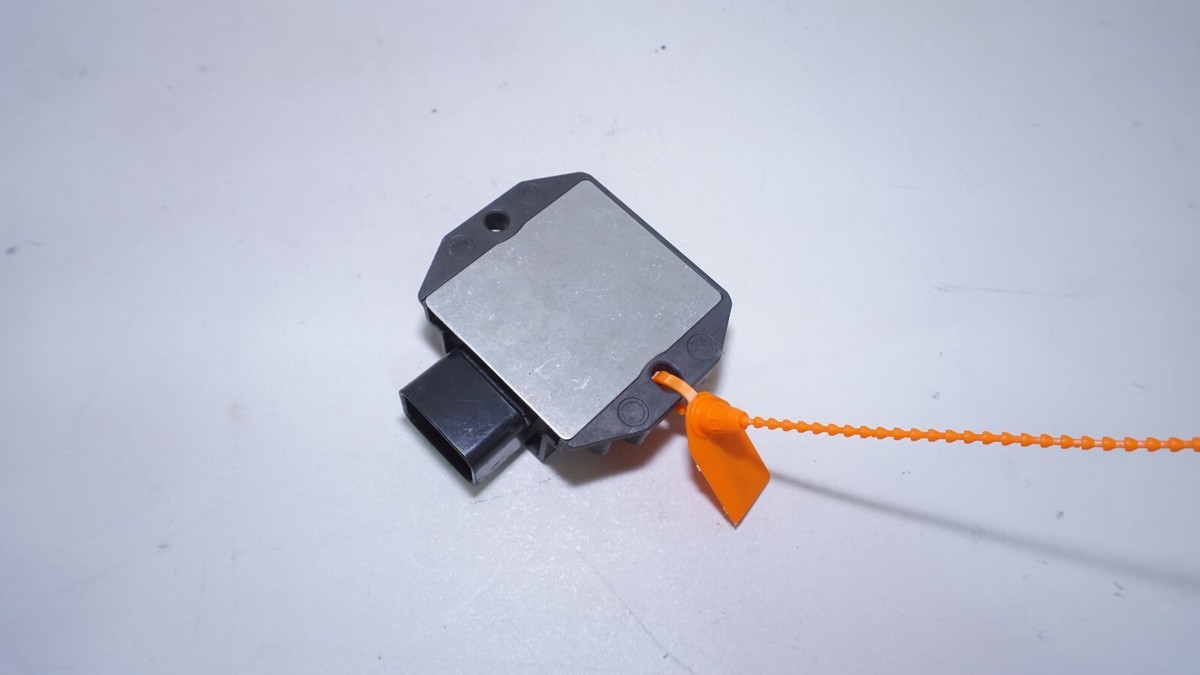 2014-21 KTM 1290 Super Duke R Rectifier Voltage Regulator 254443