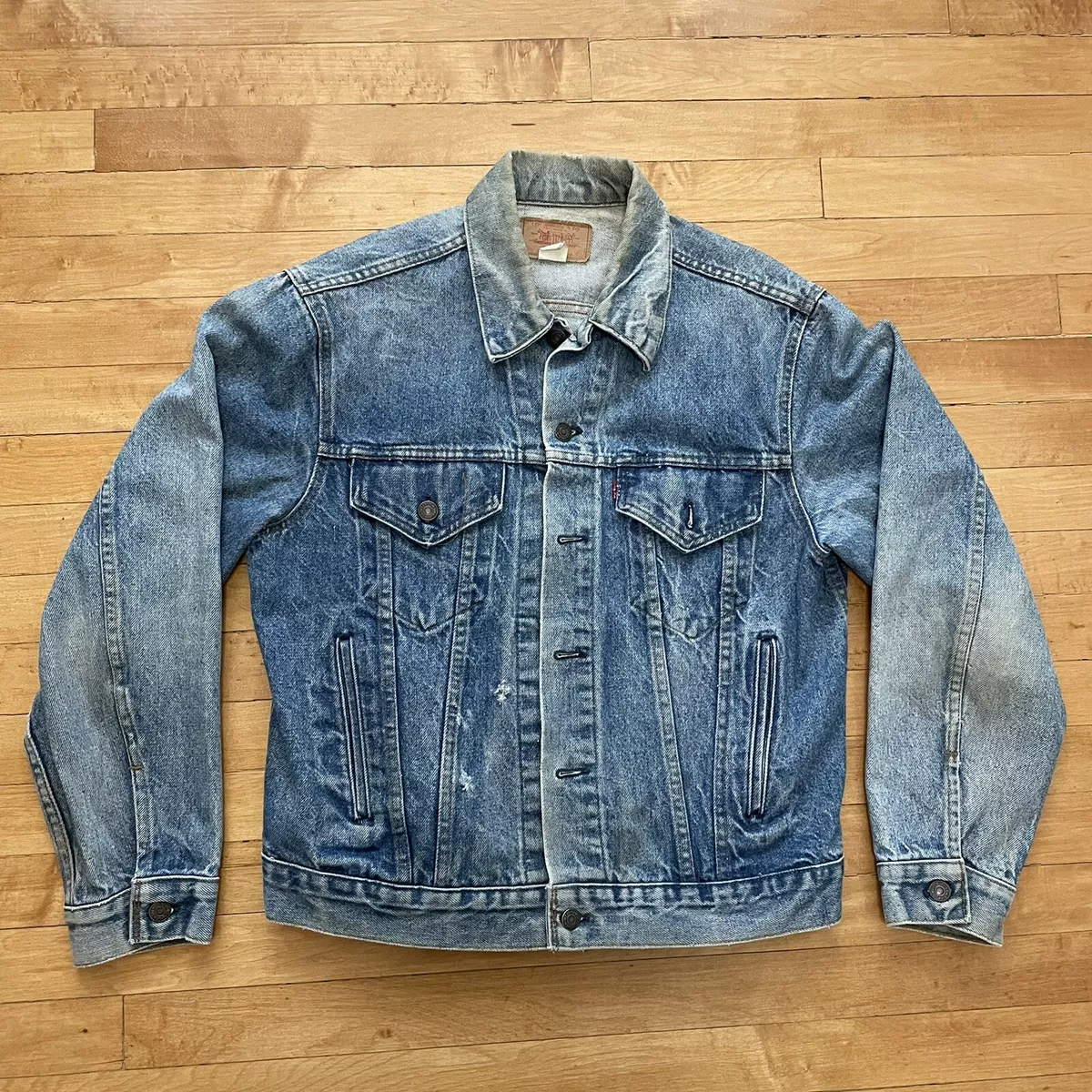 Levi's medium wash denim jacket cheap