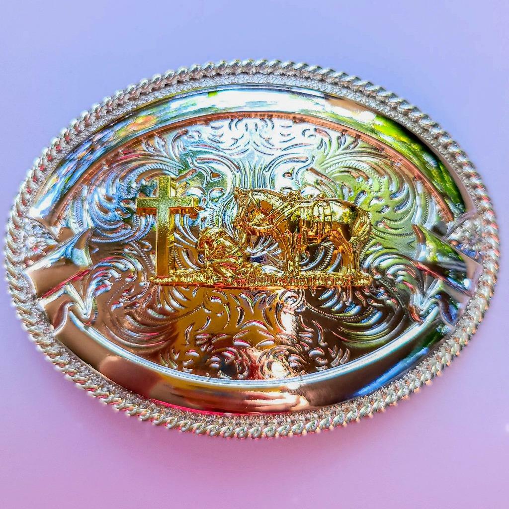 Beautiful new faith cross silver oval belt buckle fits 1.5\