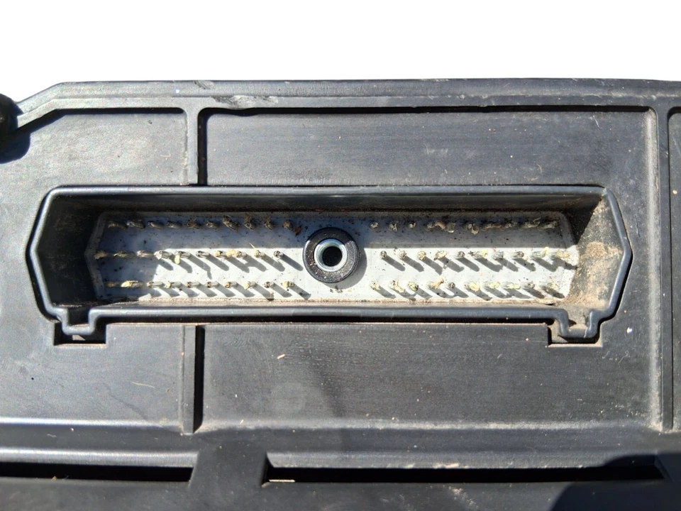 Módulo de controle de motor Plug & Play 1993 Jeep Grand Cherokee 2.5L MT ECU 56027352 - Imagem 2 de 4