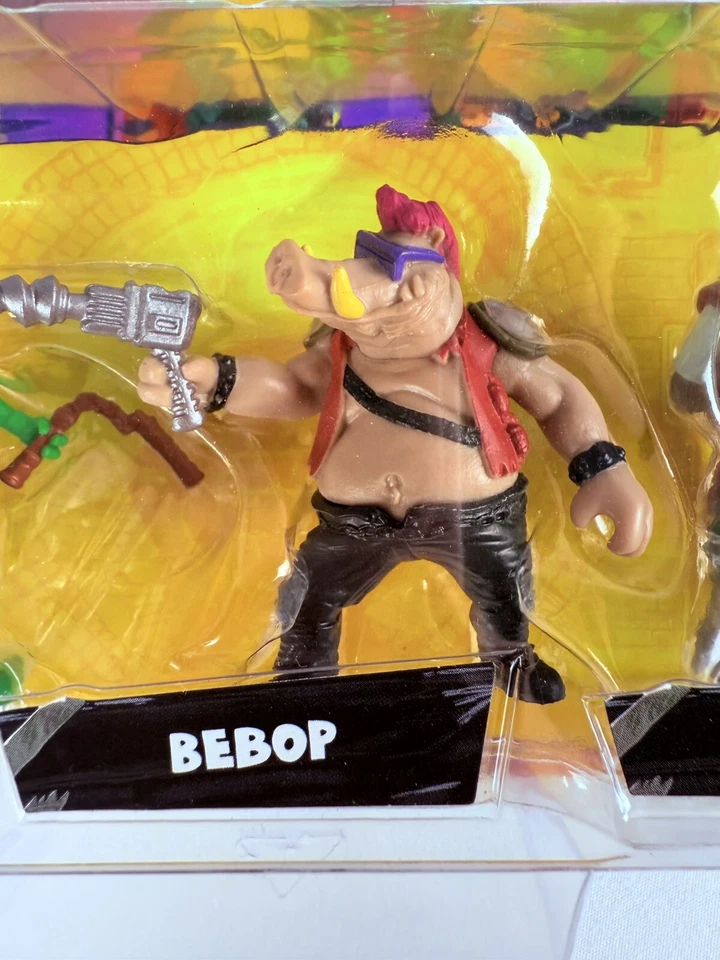 TMNT Mutant Mayhem Turtles Mini Pack 2023 Juego de 3 astillas Michelangelo Bebop Foto 3 de 4