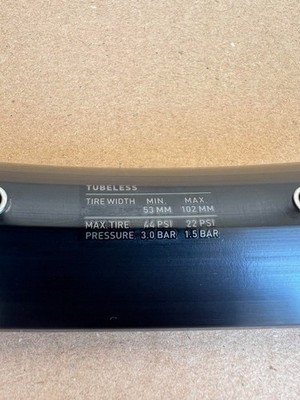 Ruota Anteriore DT Swiss E 1900 Spline 30 – 27.5″ Per MTB Enduro – Leggera