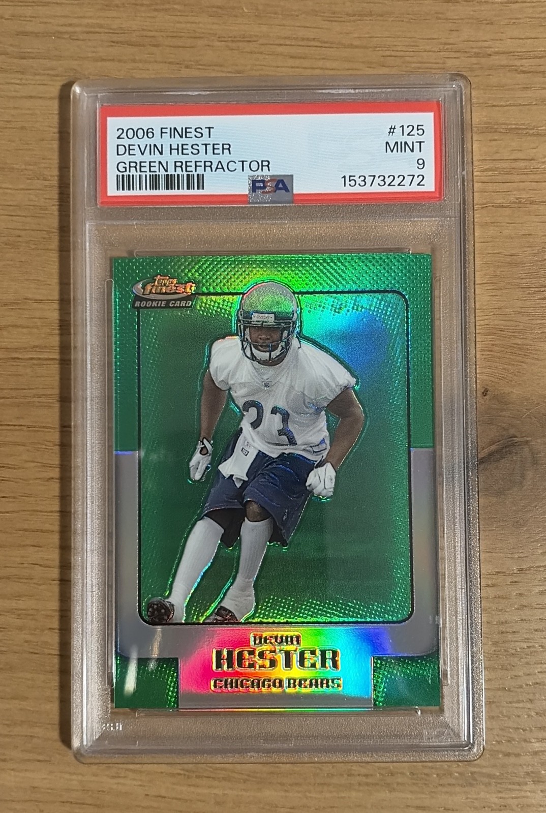 2006 Topps Finest - Devin Hester #125 Green Refractor /199 (RC)