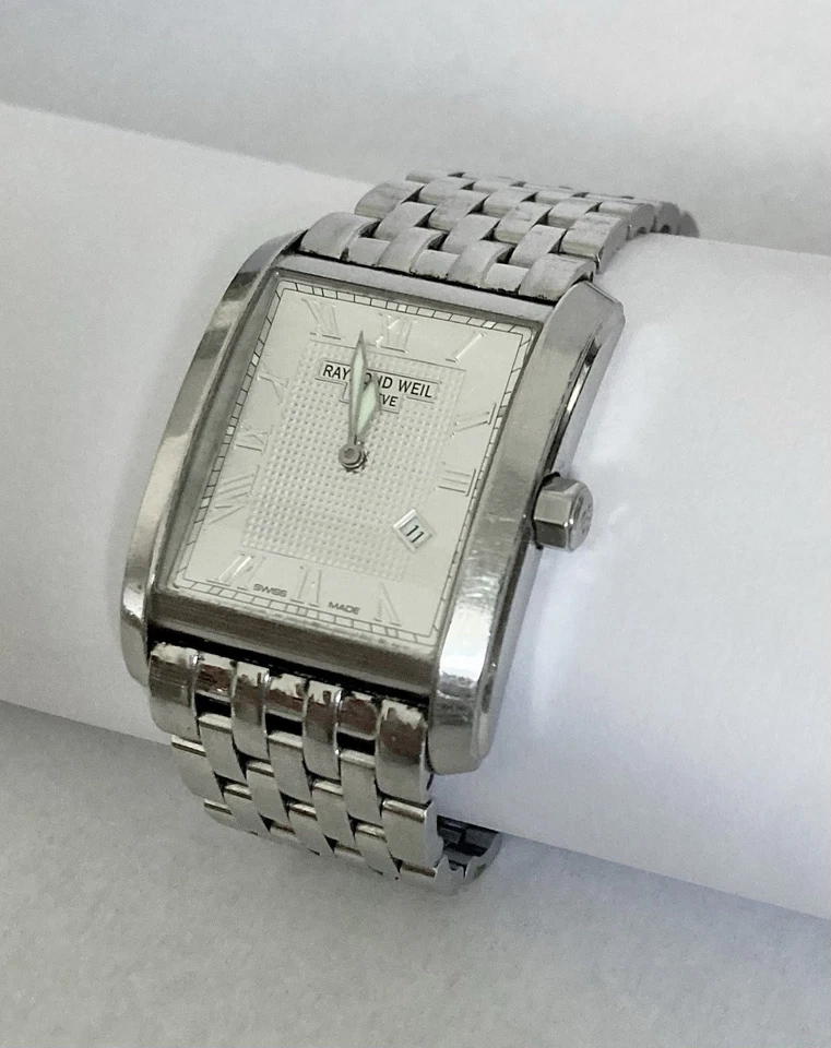 Reloj de cuarzo suizo Raymond Weil Don Giovanni para hombre - cristal de zafiro WR 3ATM 9975 Foto 3 de 4