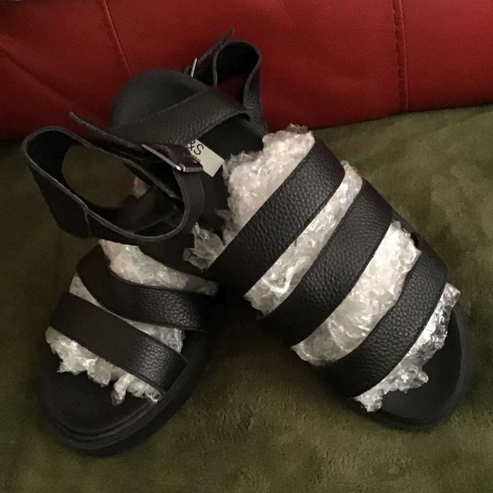 M&S Ladies Gladiator Sandals UK 7 - EUR 41 - US 9 - Image 4 of 4