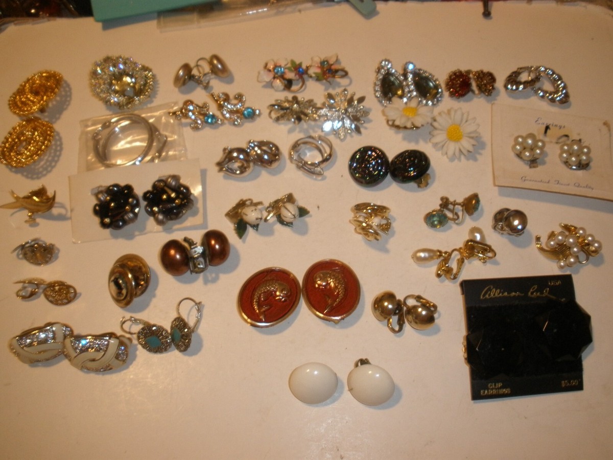 Lot De 19 Paires De Boucles D'oreilles Vintage Clip - Anciennes Boucles D'oreilles Sans Marque