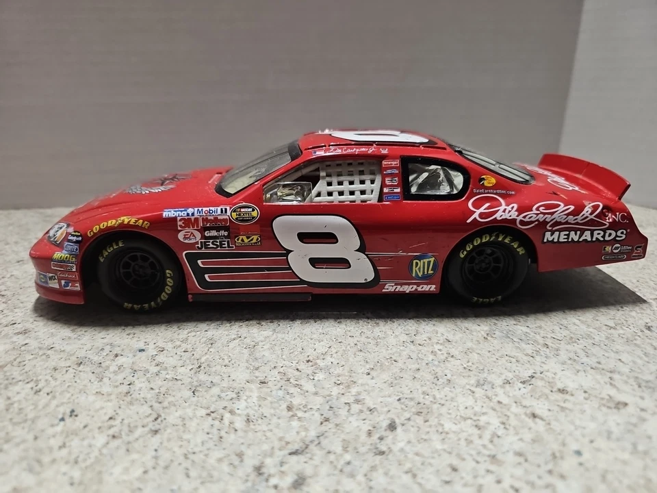 Motorsports Authentics NASCAR Dale Earnhardt Jr. #8 2006 Monte Carlo 1:18 NO BOX - Image 2 of 4