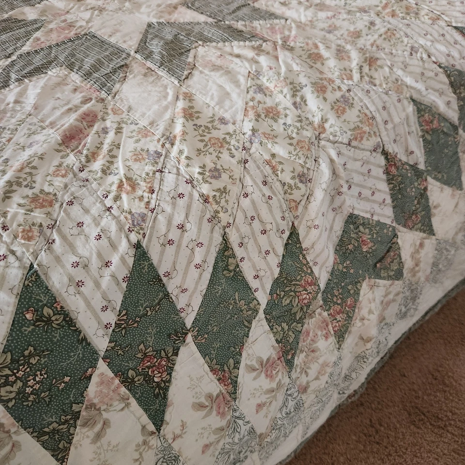 Edredón vintage HECHO A MANO patchwork patrón de estrella reina acolchado a mano 80 x 85 DEFECTOS Foto 3 de 4