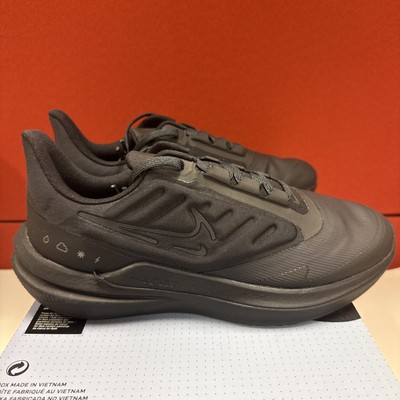 Size 7.5 - Nike Air Winflo 9 Shield Triple Black