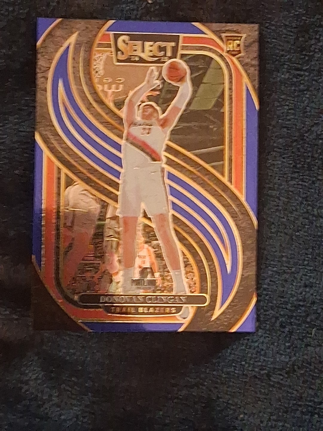 2024-25 Panini Select Premier Level Donovan Clingan #199 Blue Prizm (RC)
