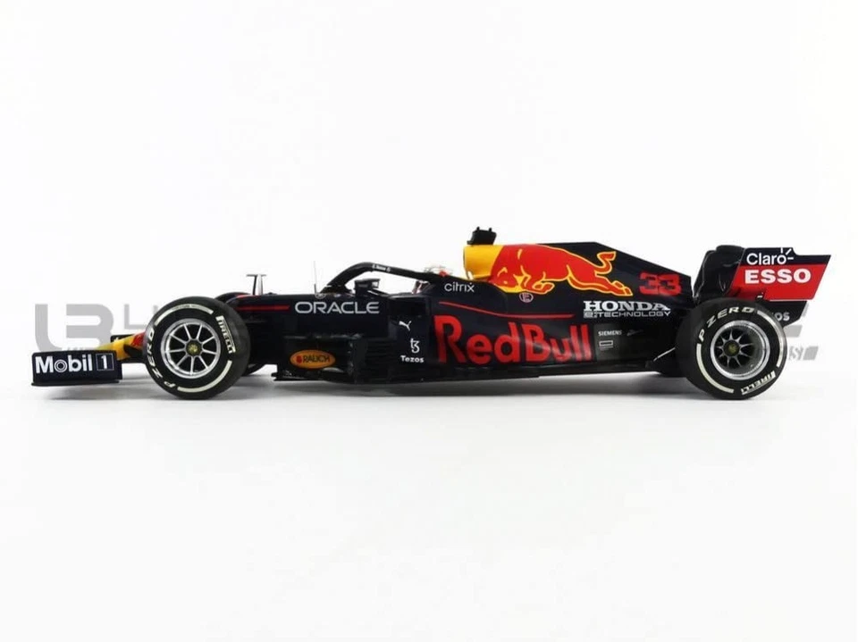 ☆ Minichamps 1/18 Red Bull Racing Honda RB16B 2021 F1 Abu Dhabi GP Wi scala 1/18 - Immagine 3 di 4
