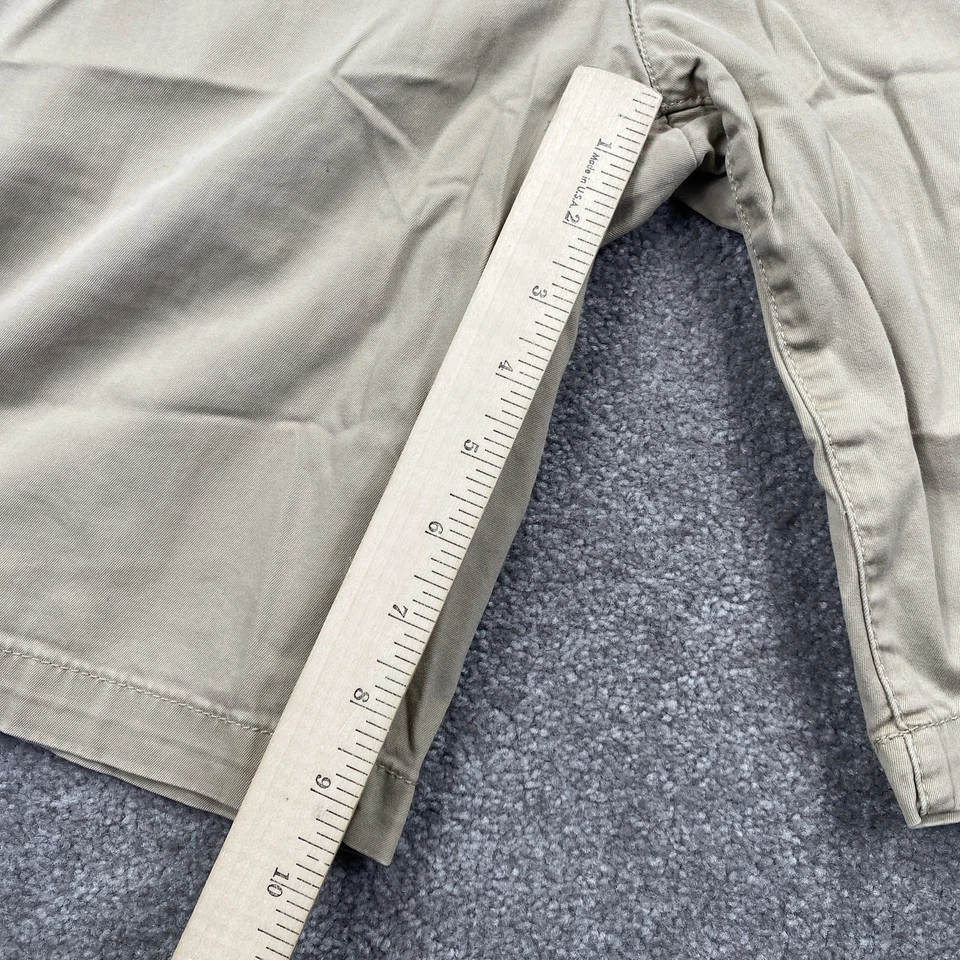 Pantalones Cortos Claiborne Para Hombres 32 Informales Chinos Elastizados Frente Plano Clásicos Verano Blanco Claro Foto 3 de 4