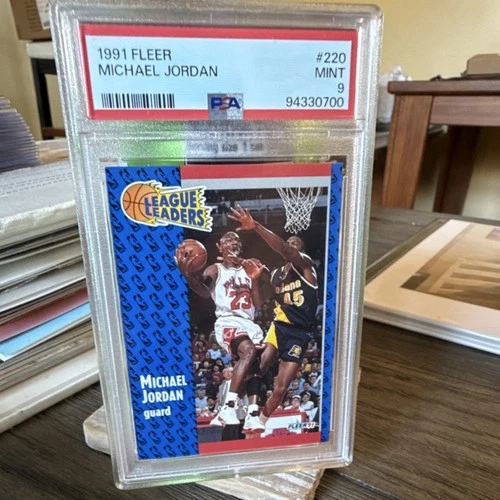Fleer 1991-92 League Leaders Michael Jordan #220 Chicago Bulls PSA 9