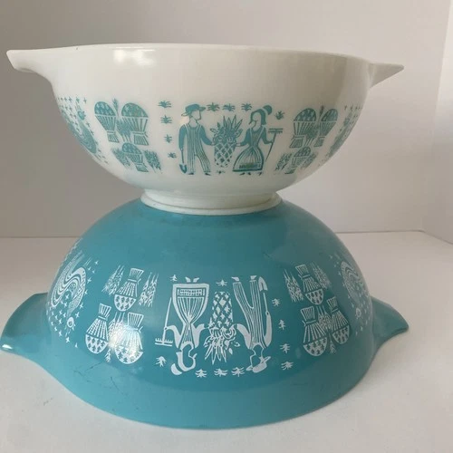 Pyrex Cinderella Mixing Bowls 443 and 444 Amish Butterprint Turquoise Blue White