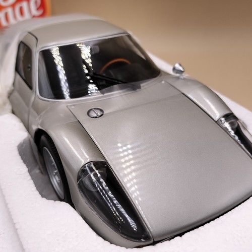 Minichamps 1/18 Porsche 904 GTS 1964 silver 180067722 diecast model - Picture 9 of 21