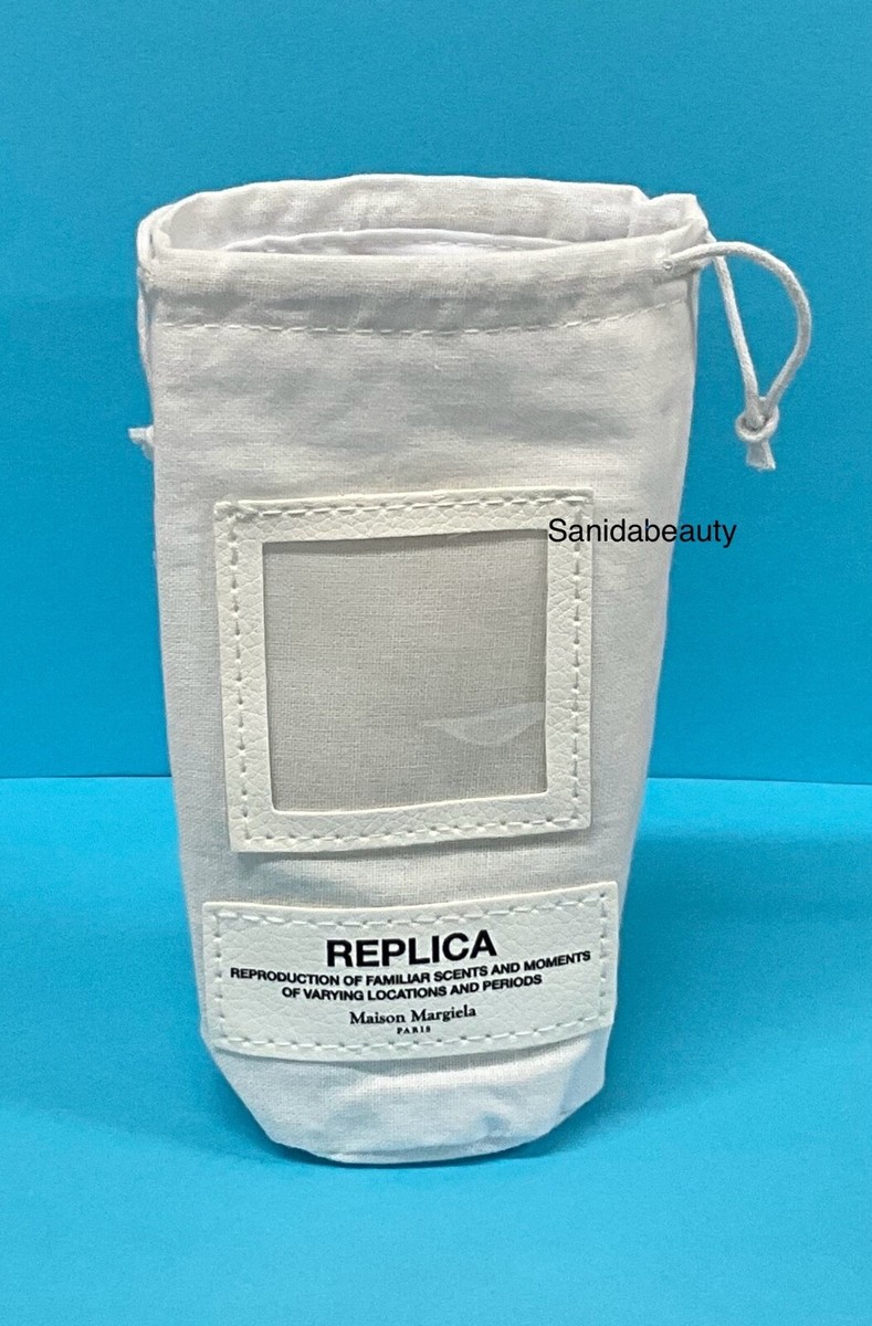 MAISON MARGIELA 'Replica' White Fabric Cosmetic Small Pouch MAISON MARGIELA 'Replica' White Fabric Cosmetic Small Pouch