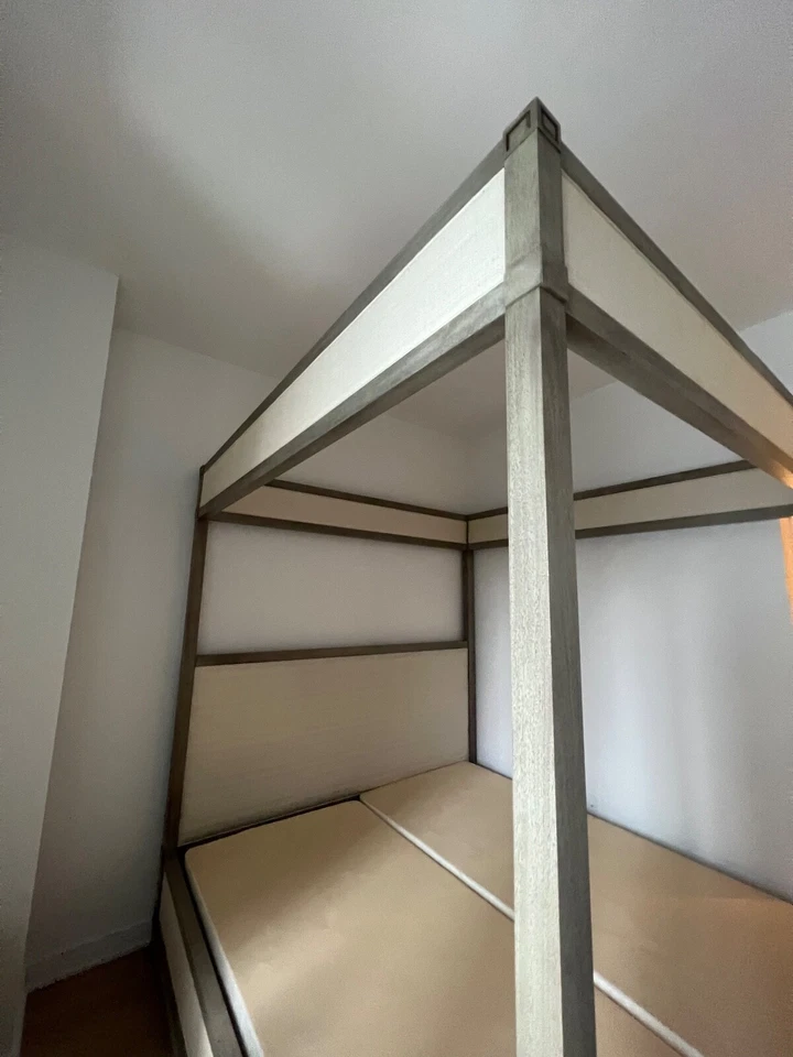 Luxurious King Canopy Bed - Image 2 of 4