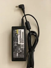 ORIGINAL Fujitsu Siemens Amilo Pro V2045 MS2176 19V Charger Power Supply