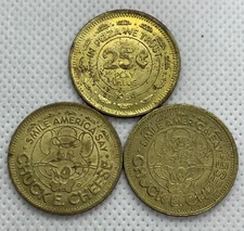 3 VINTAGE 1984 CHUCK E CHEESE TOKENS BRASS 25c Pizza Time Theatre Showbiz 