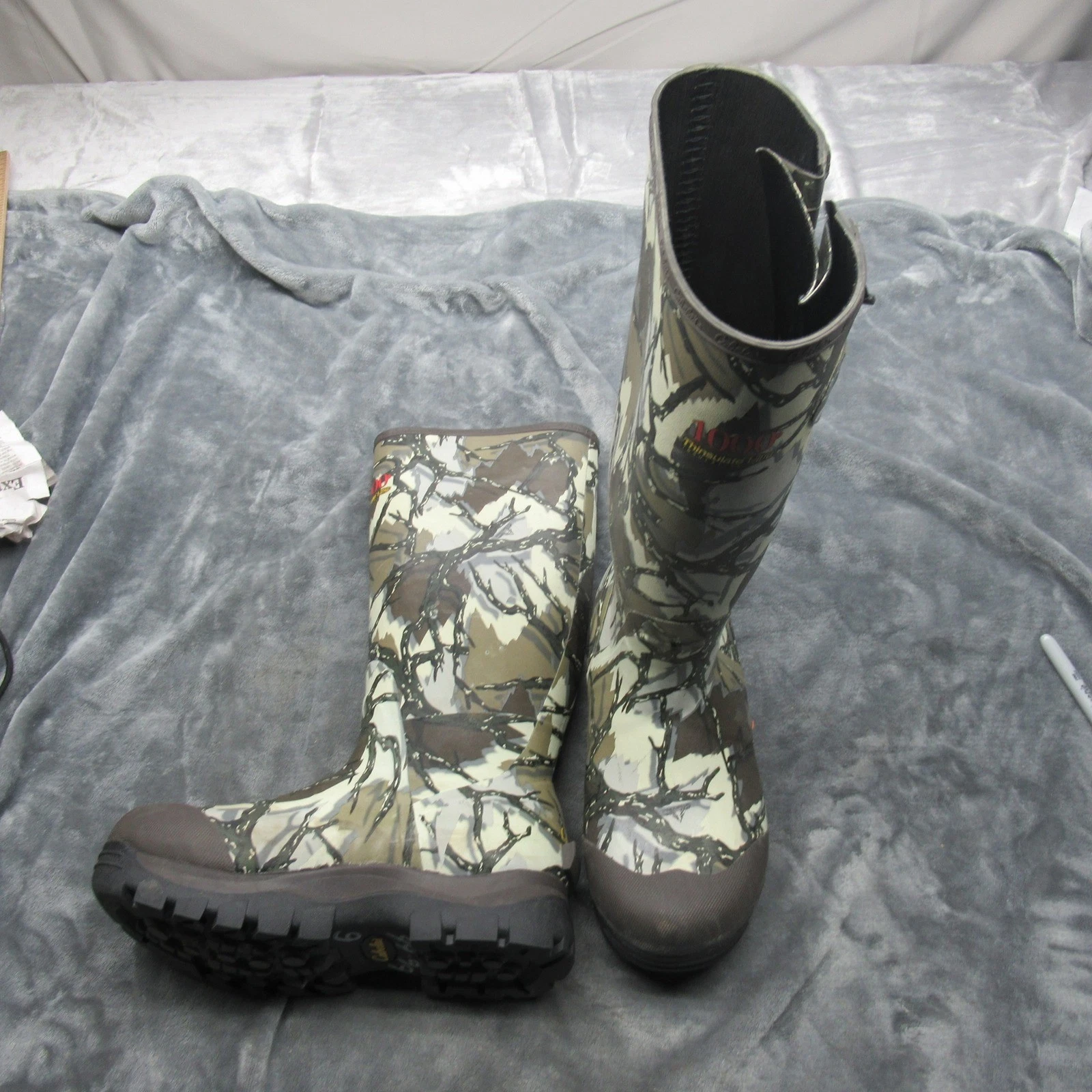 Cabelas Hunting Boots Mens 8 M Predator Deception 1000g Insulated 17" Waterproof