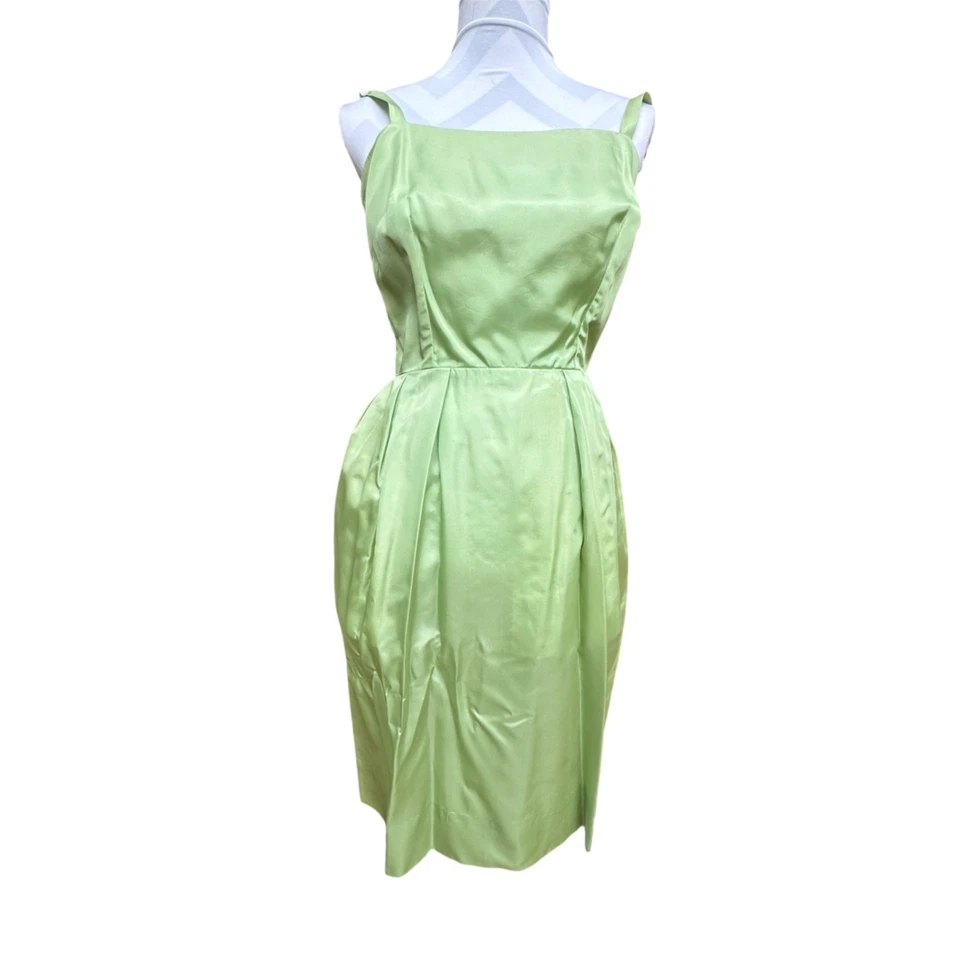 Vestido de fiesta vintage de satén verde menta de los años 50 con falda superpuesta transparente bordada Foto 2 de 4